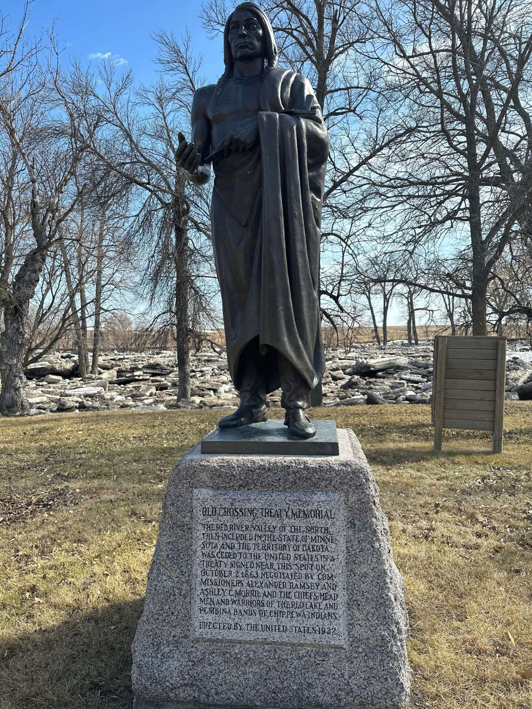 Memorial_statue - Copy - Copy